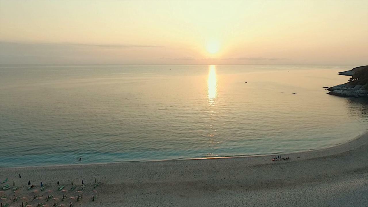 Papa Nero Beach House Agios Ioannis  Экстерьер фото