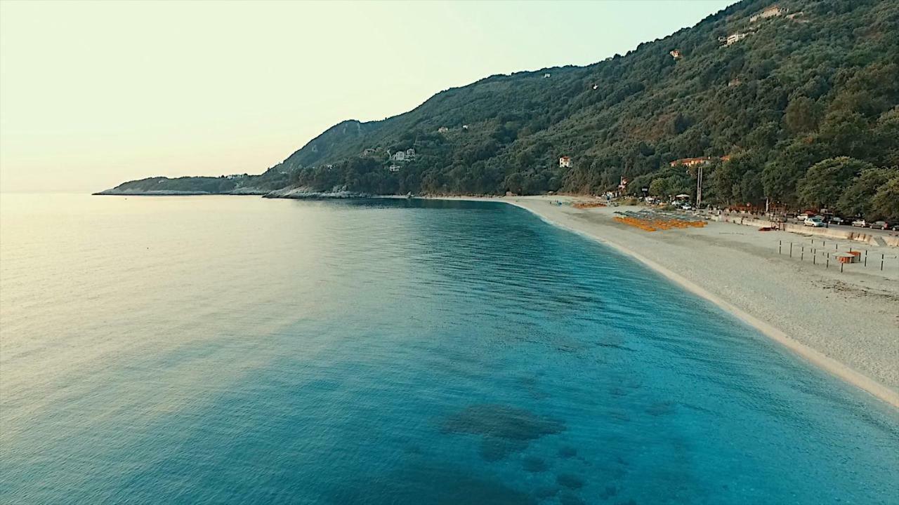 Papa Nero Beach House Agios Ioannis  Экстерьер фото