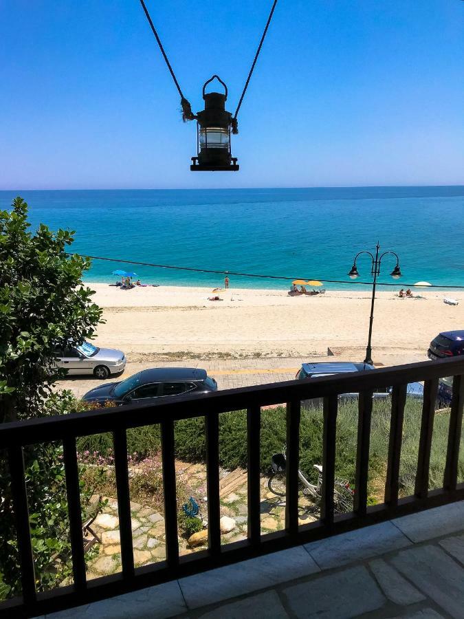 Papa Nero Beach House Agios Ioannis  Экстерьер фото